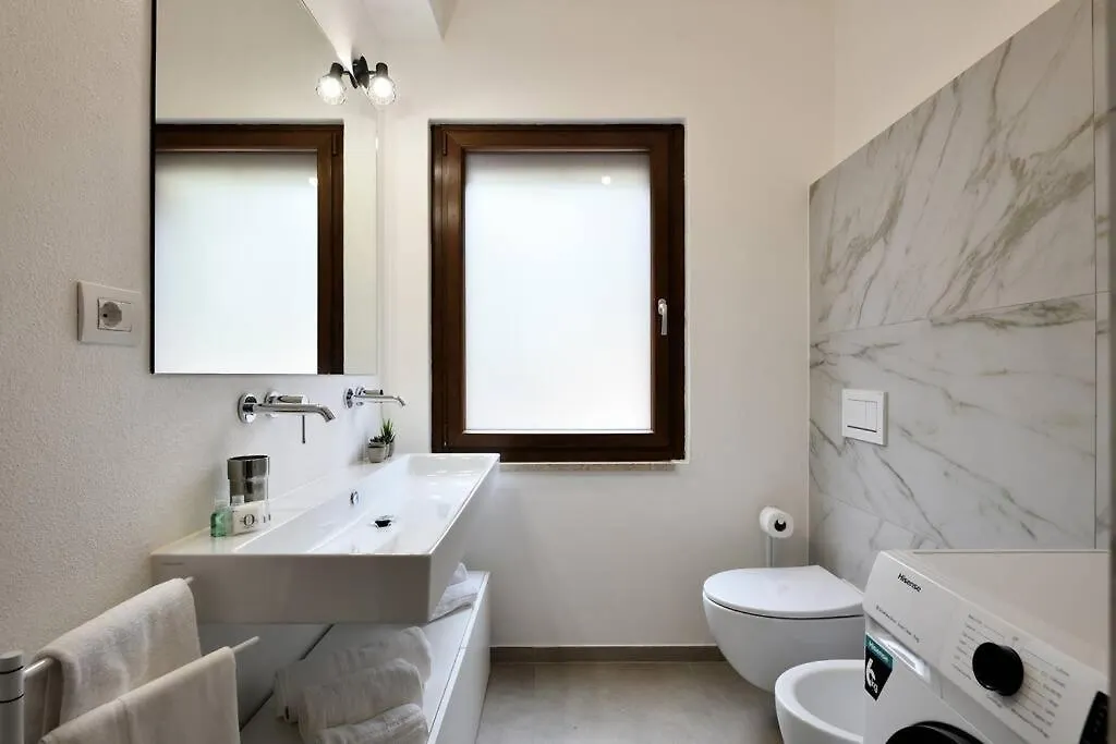 Amazing View - Beautiful Apartment Portu Frailis Àrbatax Włochy