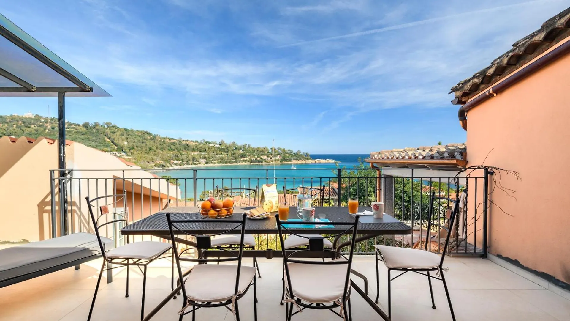 Amazing View - Beautiful Apartment Portu Frailis Àrbatax